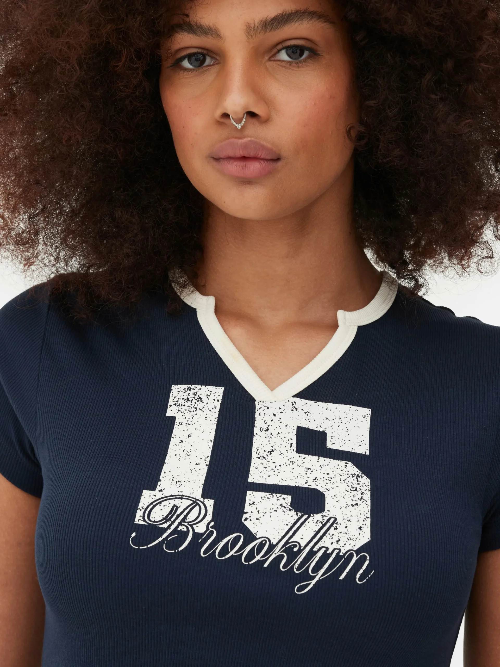 Femme Primark Hauts Et T-Shirts|T-shirt Graphique à Col Cranté